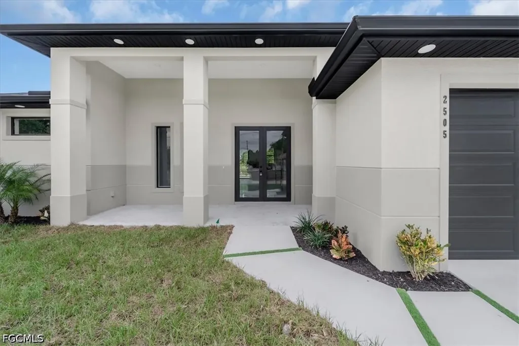 2505 11th Street SW Lehigh Acres FL 33976