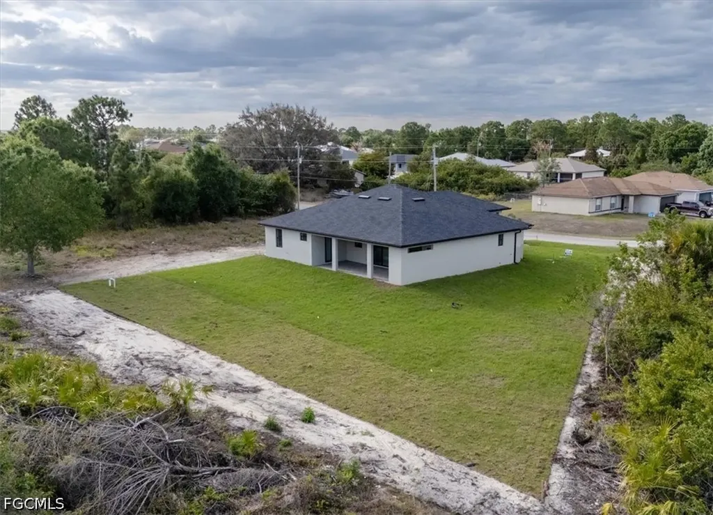 2505 11th Street SW Lehigh Acres FL 33976