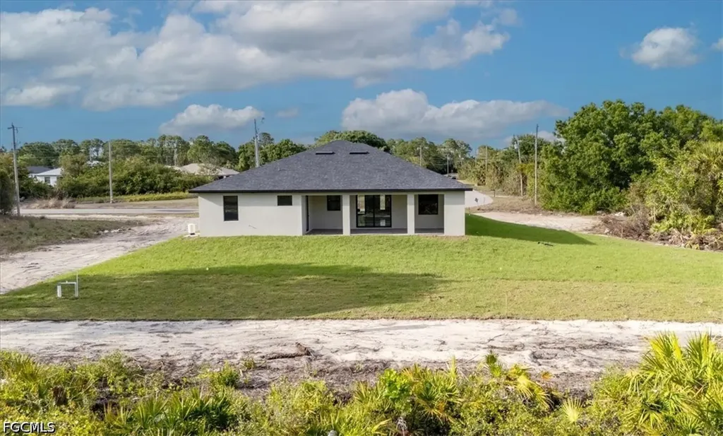 2505 11th Street SW Lehigh Acres FL 33976