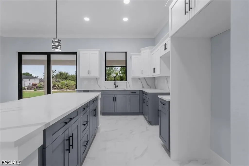 2505 11th Street SW Lehigh Acres FL 33976