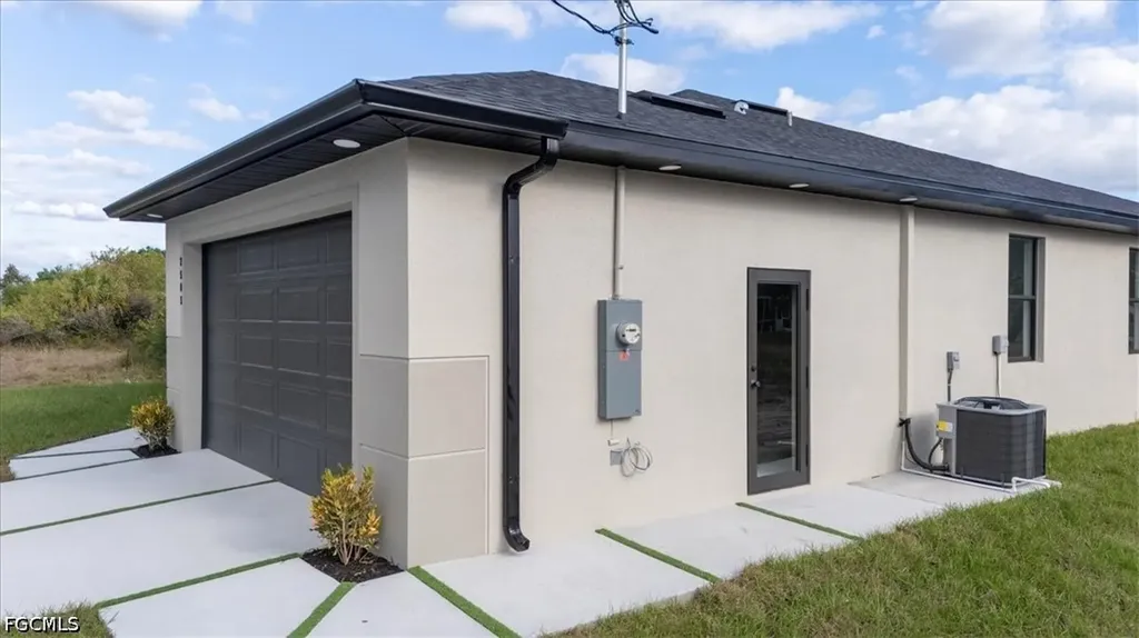 2505 11th Street SW Lehigh Acres FL 33976