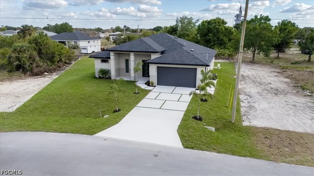 2505 11th Street SW Lehigh Acres FL 33976