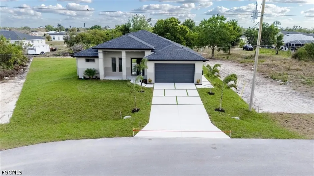 2505 11th Street SW Lehigh Acres FL 33976