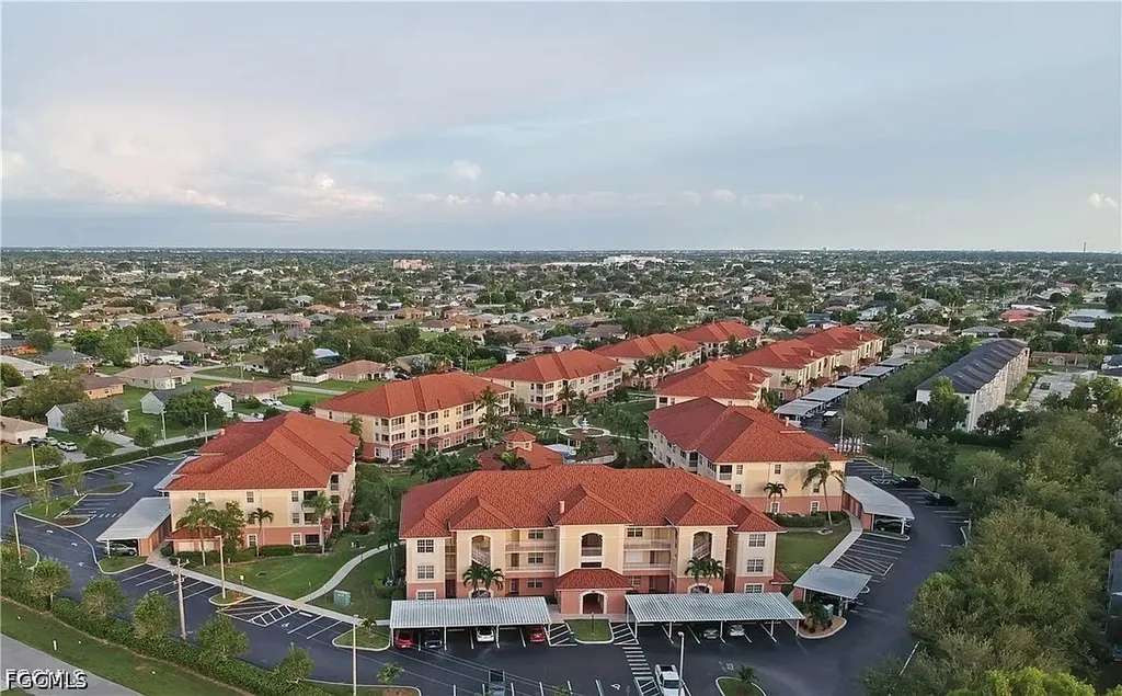 1141 Van Loon Commons Circle Cape Coral FL 33909