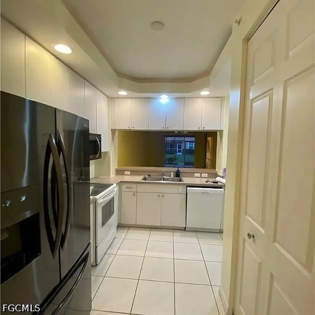 1141 Van Loon Commons Circle Cape Coral FL 33909