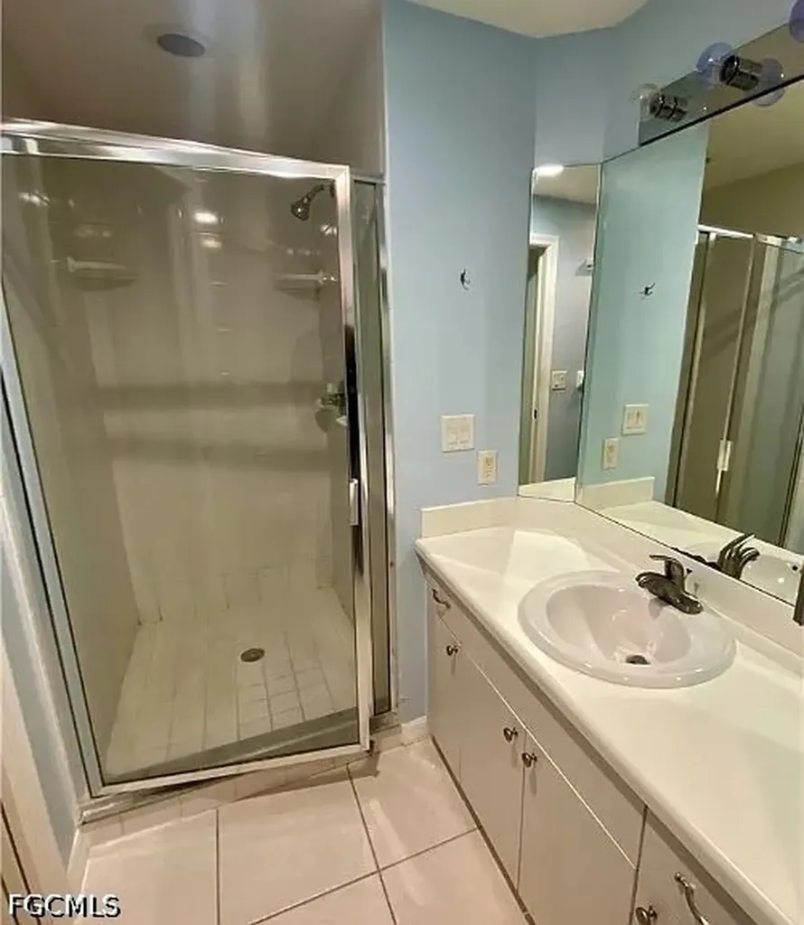 1141 Van Loon Commons Circle Cape Coral FL 33909