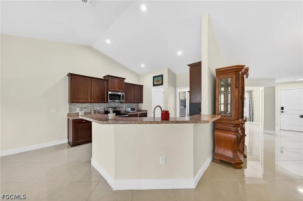 533 Willowbrook Drive Lehigh Acres FL 33972