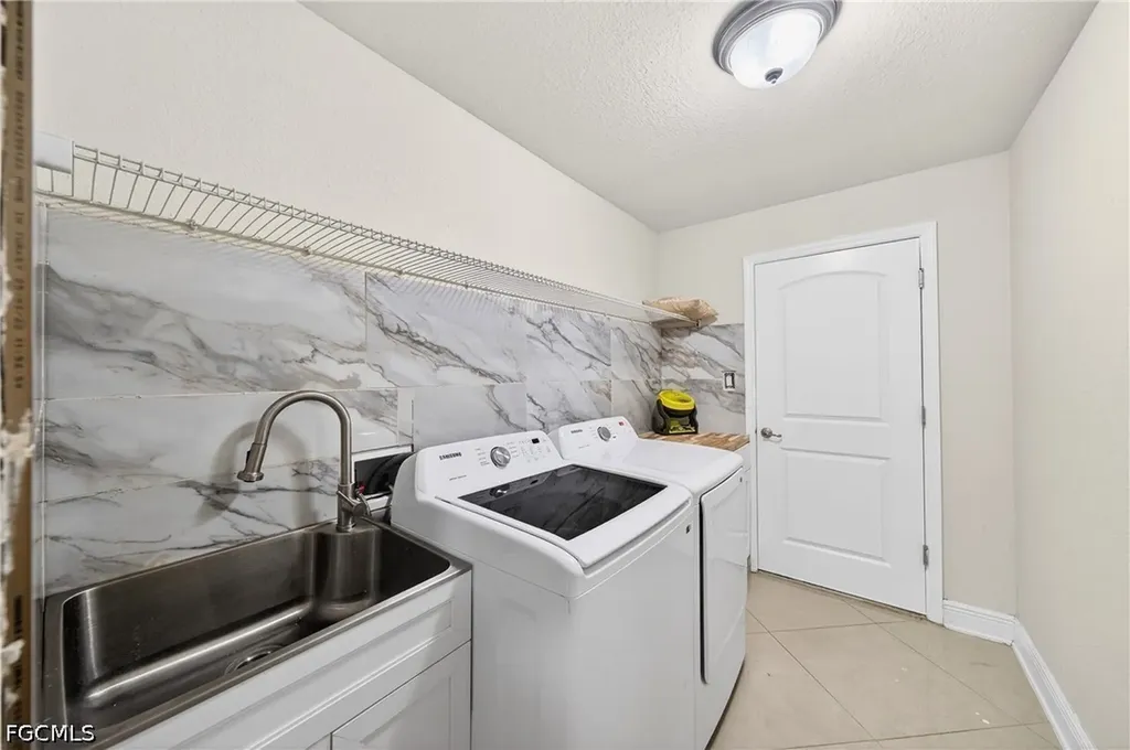 533 Willowbrook Drive Lehigh Acres FL 33972