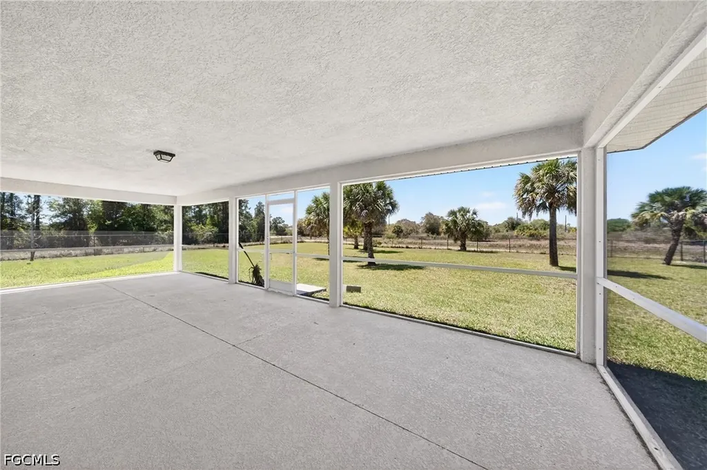 533 Willowbrook Drive Lehigh Acres FL 33972