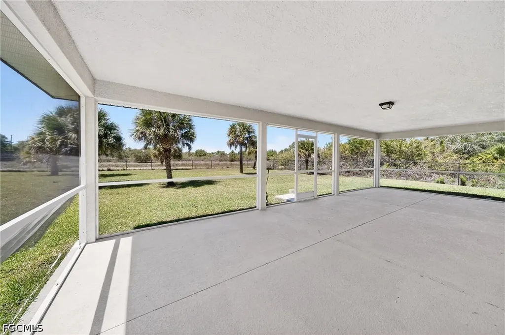 533 Willowbrook Drive Lehigh Acres FL 33972
