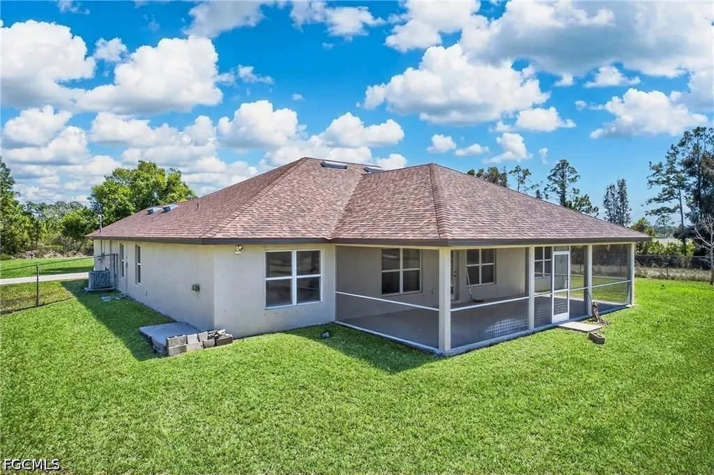 533 Willowbrook Drive Lehigh Acres FL 33972