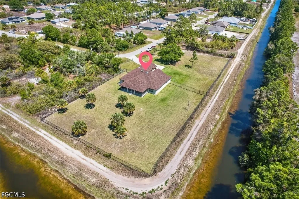 533 Willowbrook Drive Lehigh Acres FL 33972