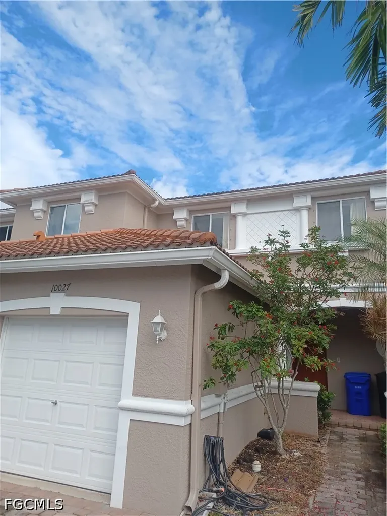 10027 Salina Street Fort Myers FL 33905
