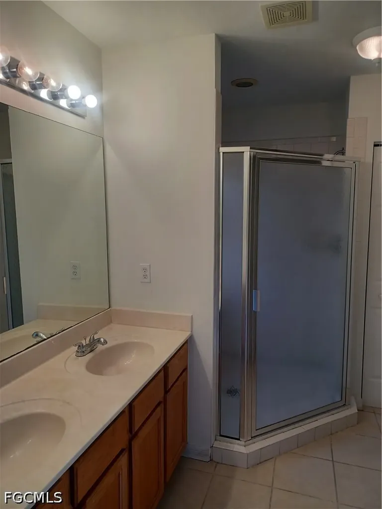 10027 Salina Street Fort Myers FL 33905