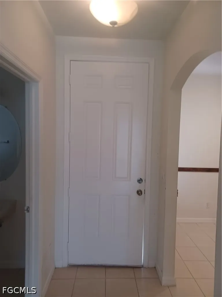 10027 Salina Street Fort Myers FL 33905