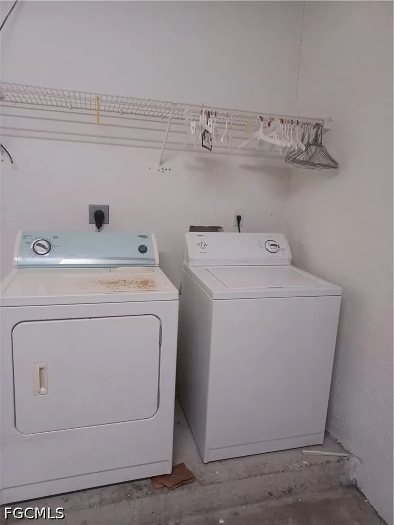 10027 Salina Street Fort Myers FL 33905