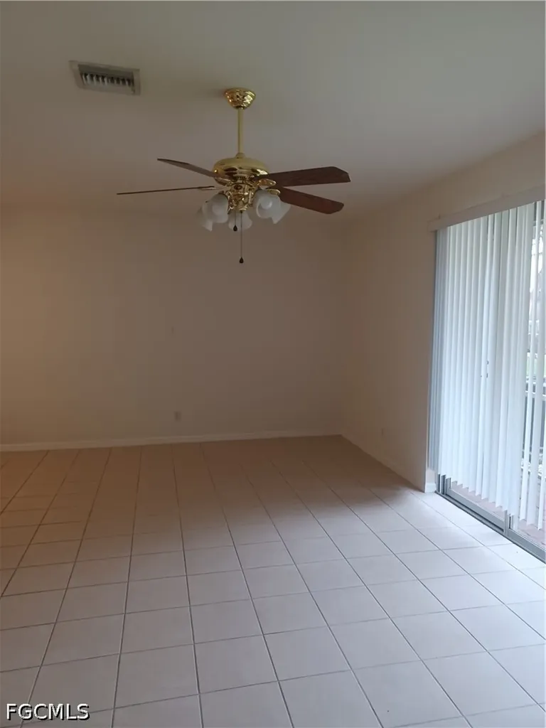 10027 Salina Street Fort Myers FL 33905