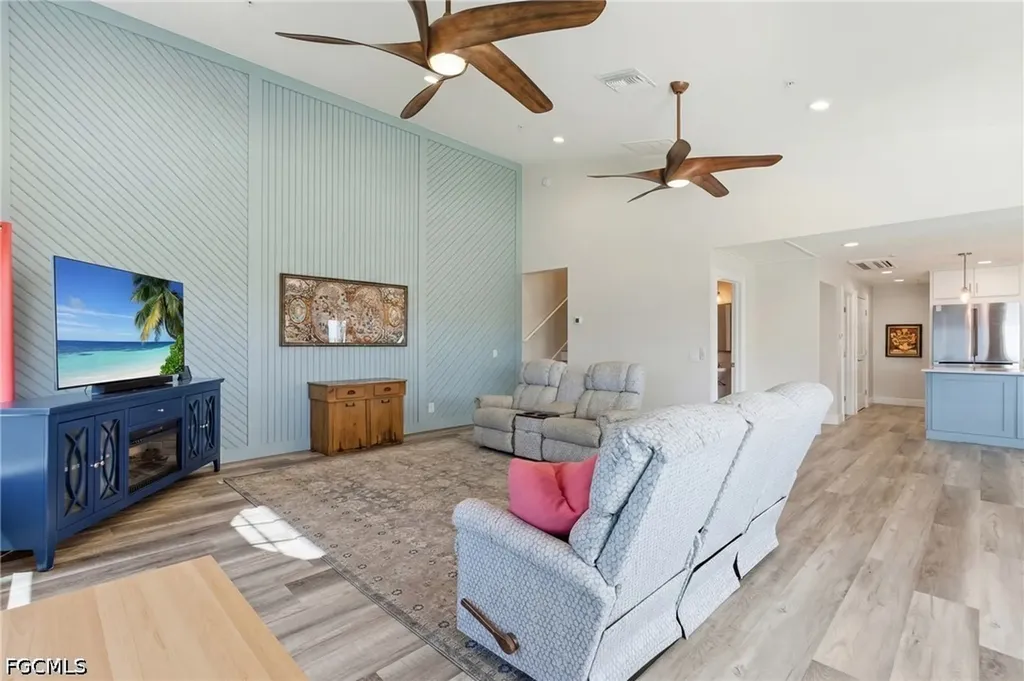 2230 Palm Avenue St. James City FL 33956