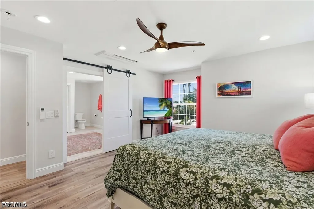 2230 Palm Avenue St. James City FL 33956