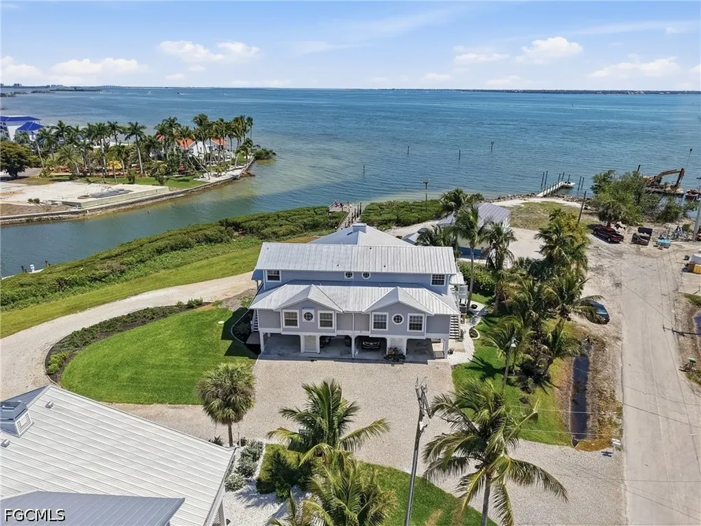 2230 Palm Avenue St. James City FL 33956