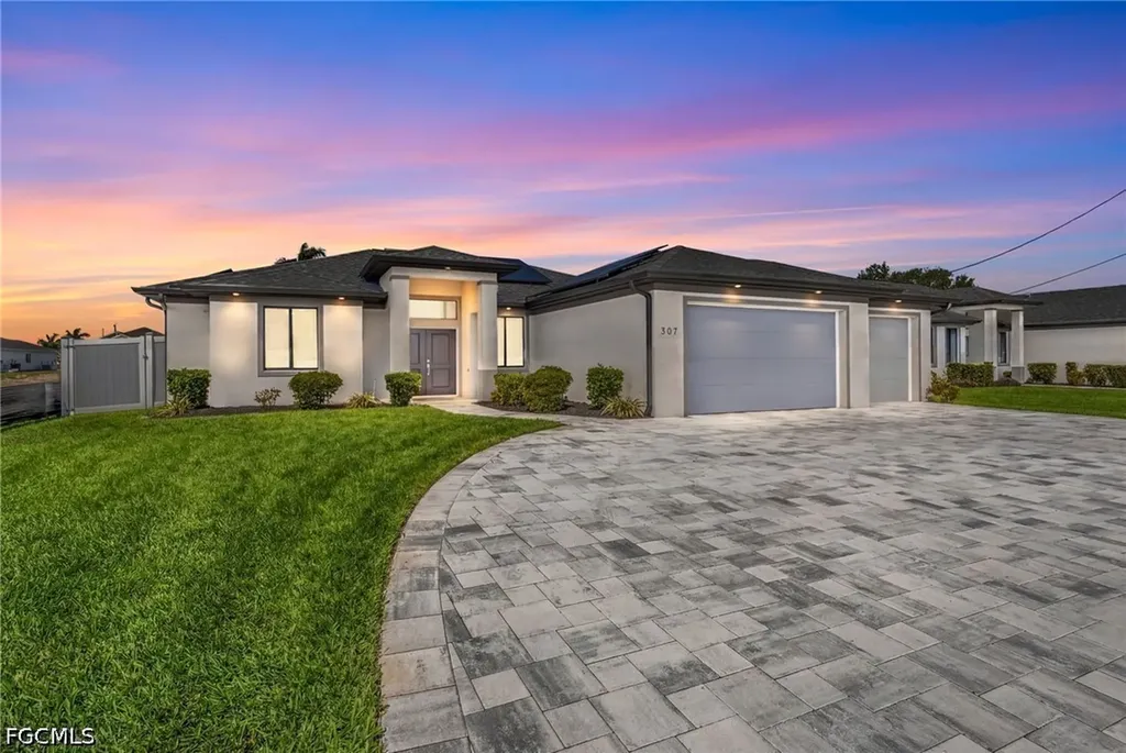 307 Gleason Parkway Cape Coral FL 33914