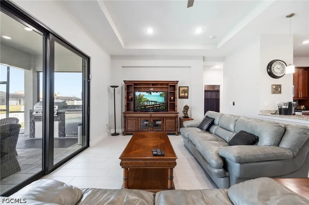 307 Gleason Parkway Cape Coral FL 33914