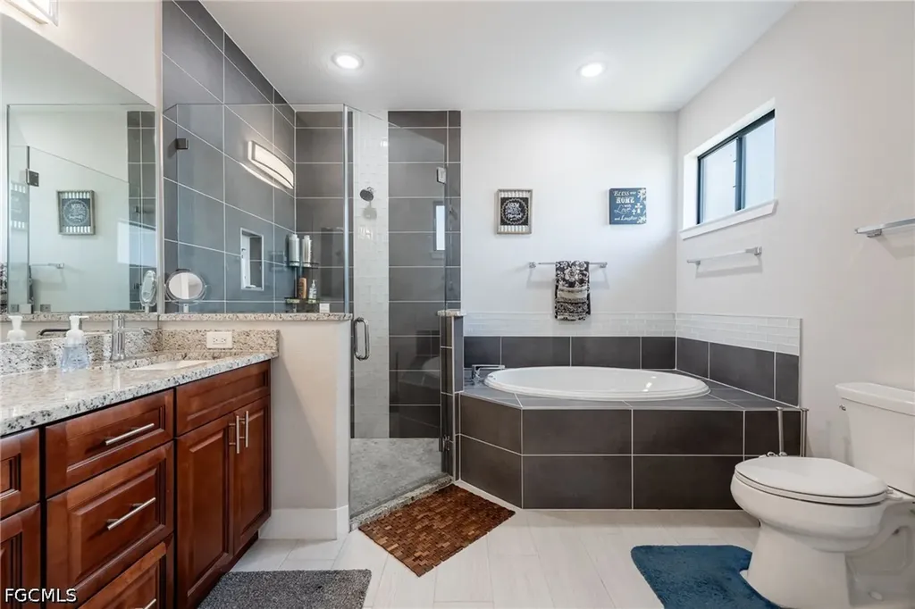307 Gleason Parkway Cape Coral FL 33914