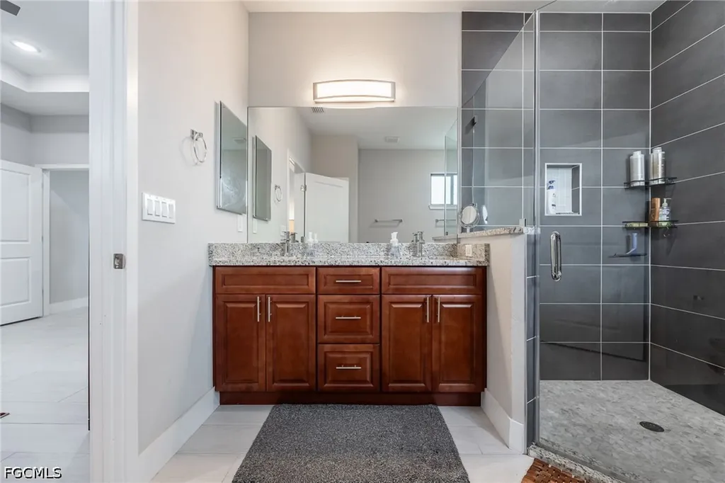 307 Gleason Parkway Cape Coral FL 33914