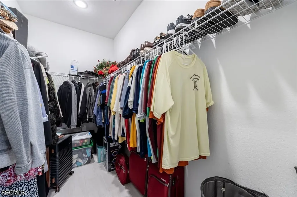 307 Gleason Parkway Cape Coral FL 33914