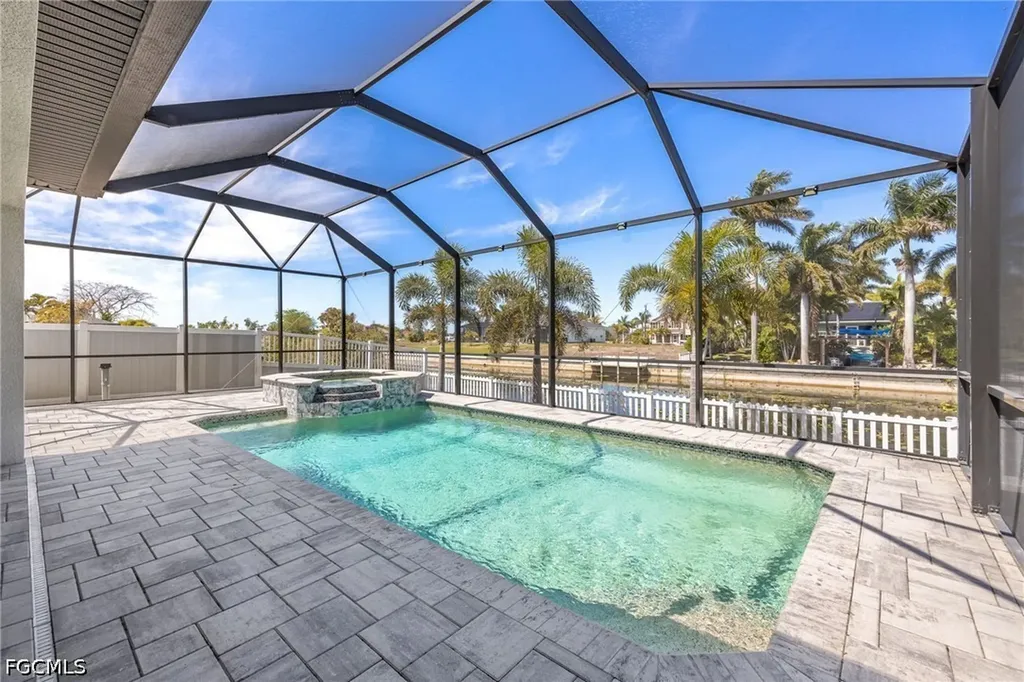 307 Gleason Parkway Cape Coral FL 33914