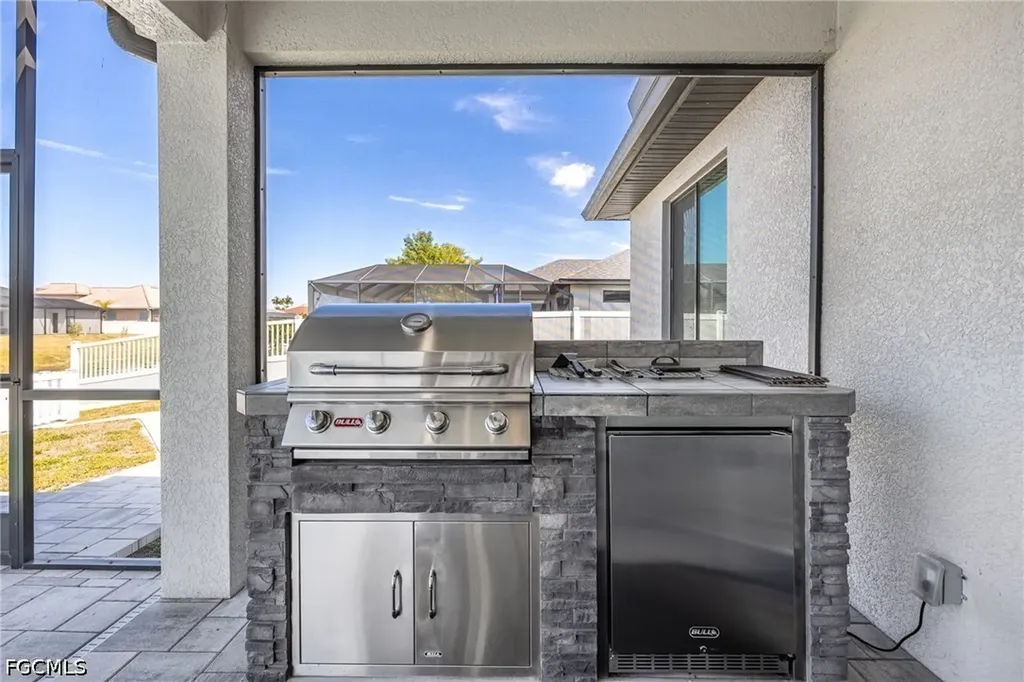 307 Gleason Parkway Cape Coral FL 33914