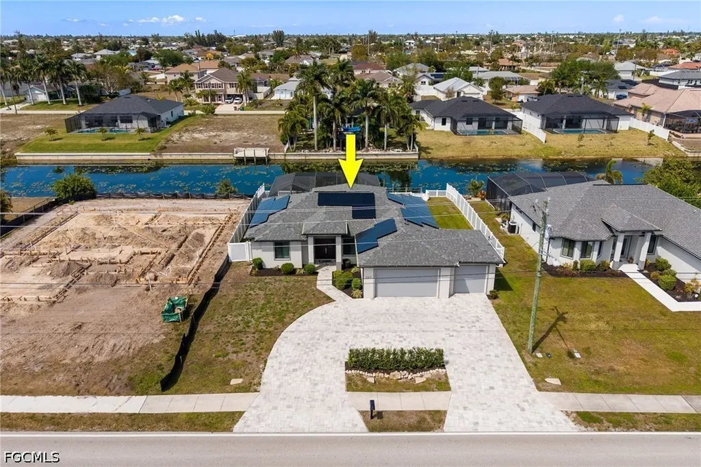 307 Gleason Parkway Cape Coral FL 33914