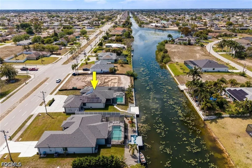 307 Gleason Parkway Cape Coral FL 33914