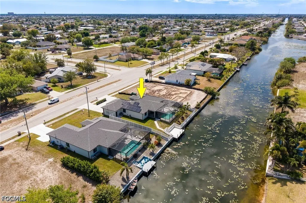 307 Gleason Parkway Cape Coral FL 33914