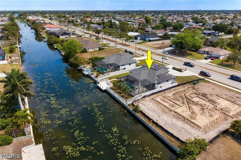 307 Gleason Parkway Cape Coral FL 33914