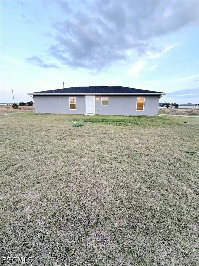 1117 Solar Court Labelle FL 33935