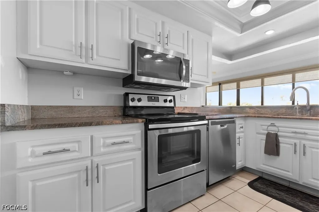 5665 Trailwinds Drive Fort Myers FL 33907