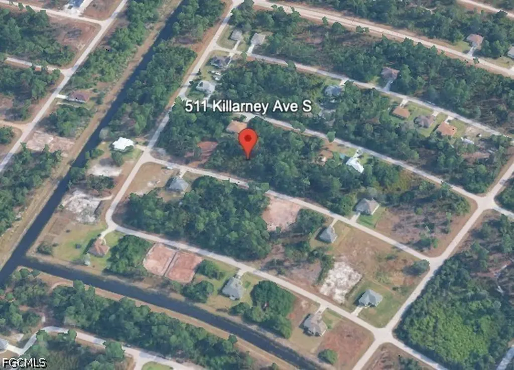 511 Kilarney Avenue S Lehigh Acres FL 33974