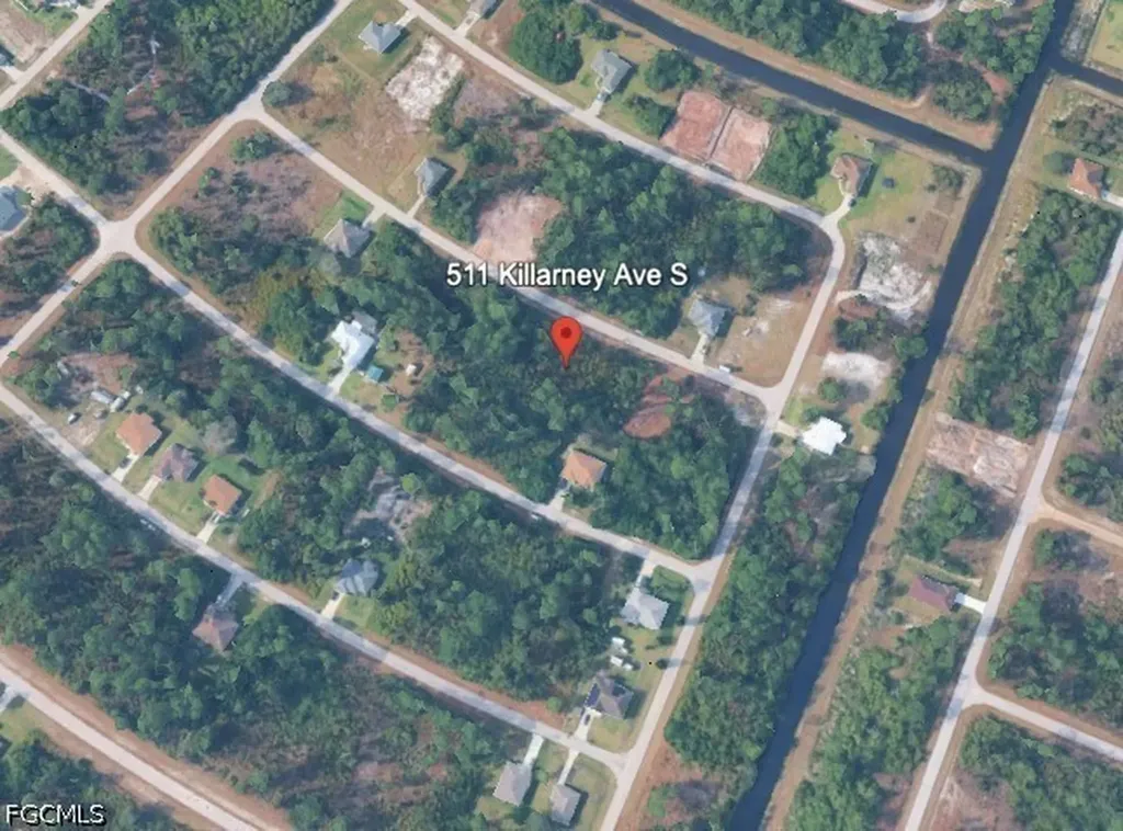 511 Kilarney Avenue S Lehigh Acres FL 33974