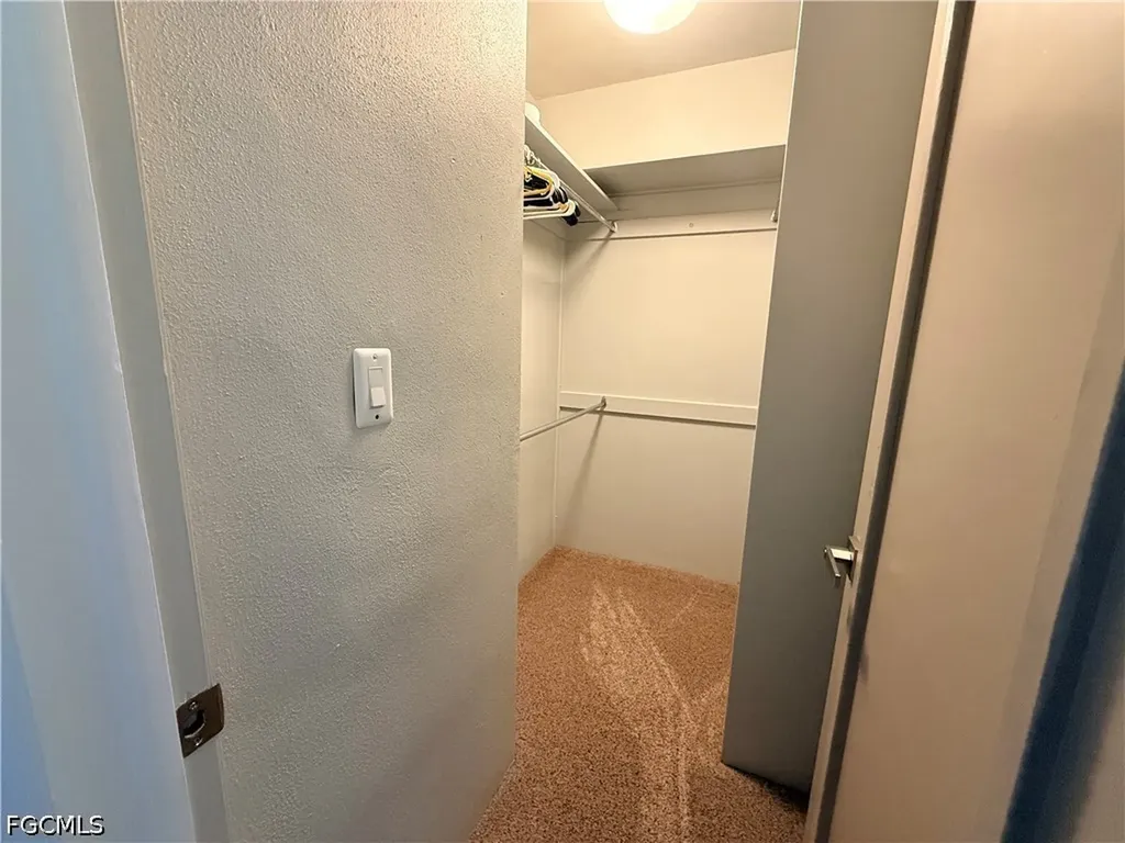 1608 SE 28th Terrace Cape Coral FL 33904