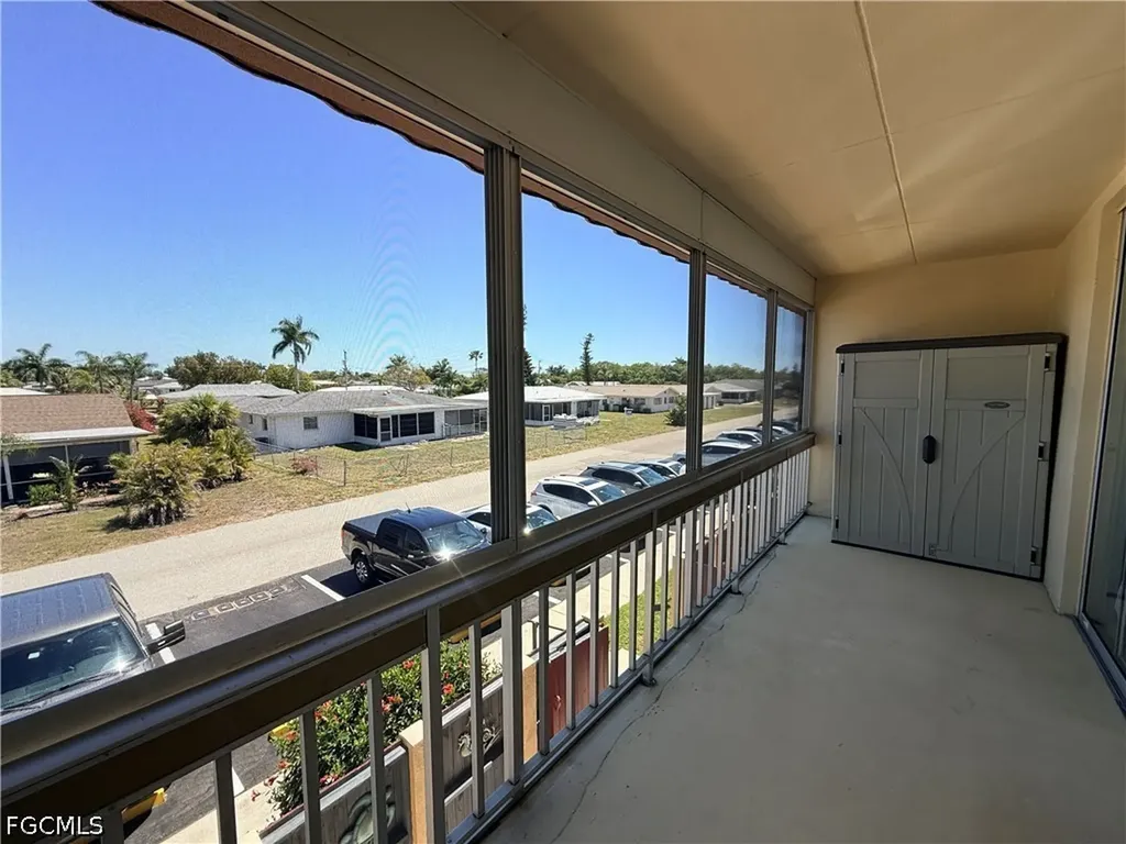 1608 SE 28th Terrace Cape Coral FL 33904