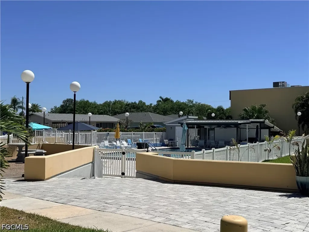 1608 SE 28th Terrace Cape Coral FL 33904
