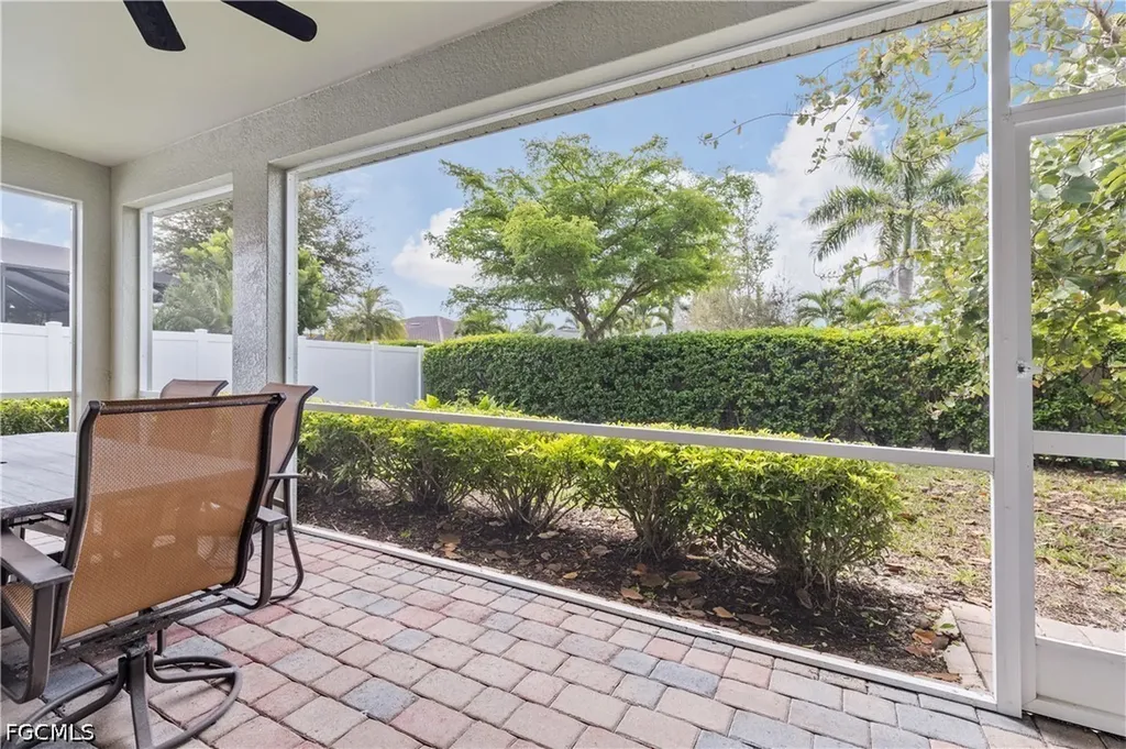 2935 Sunset Pointe Circle Cape Coral FL 33914