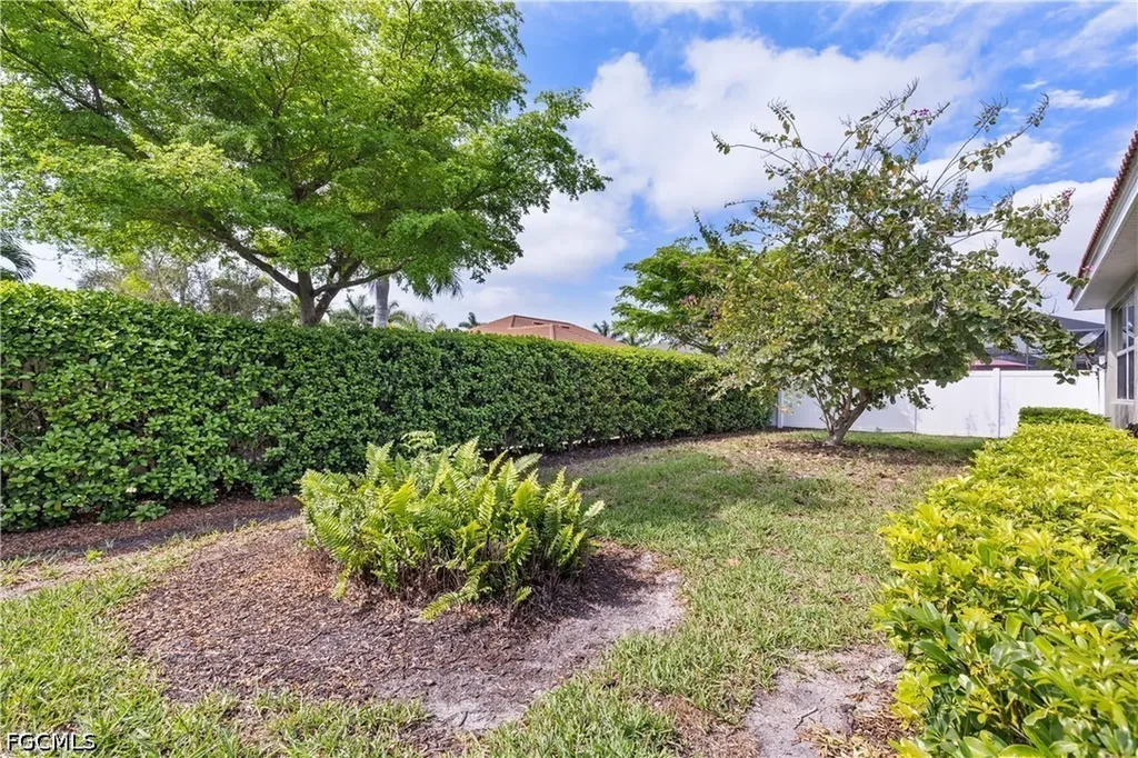 2935 Sunset Pointe Circle Cape Coral FL 33914
