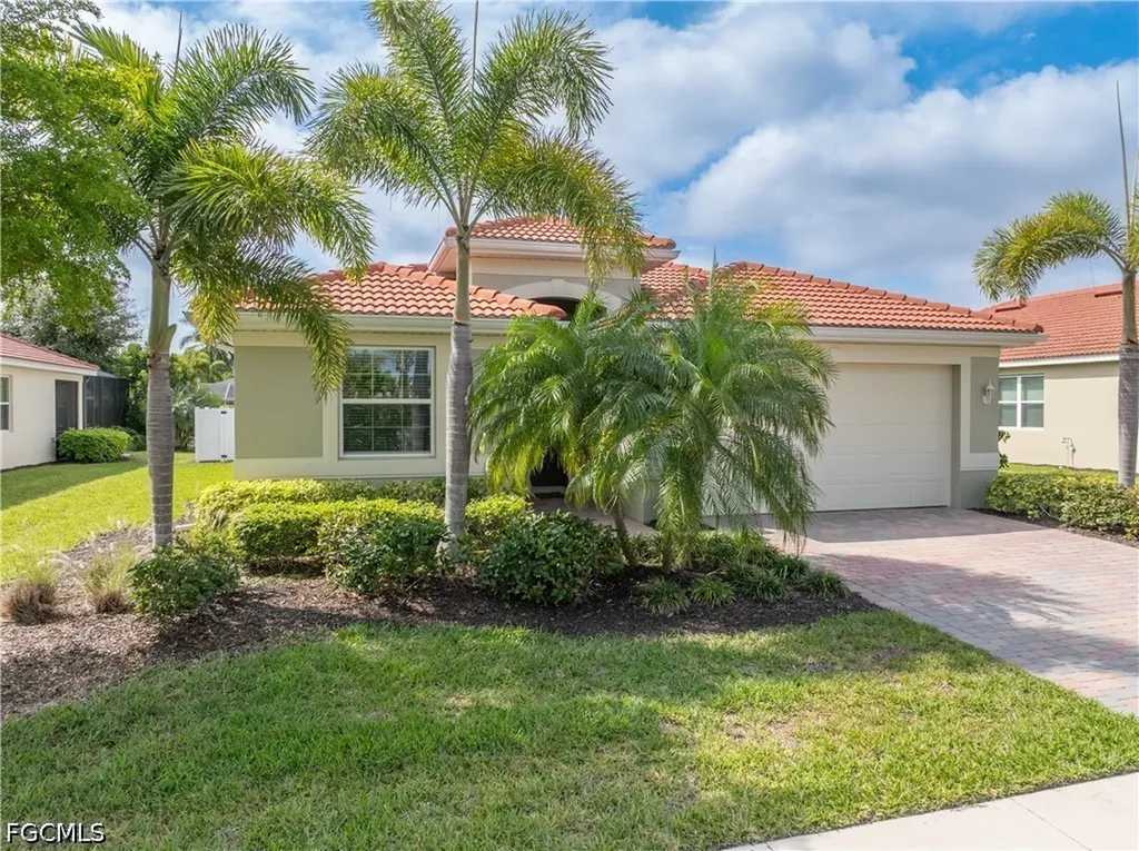 2935 Sunset Pointe Circle Cape Coral FL 33914