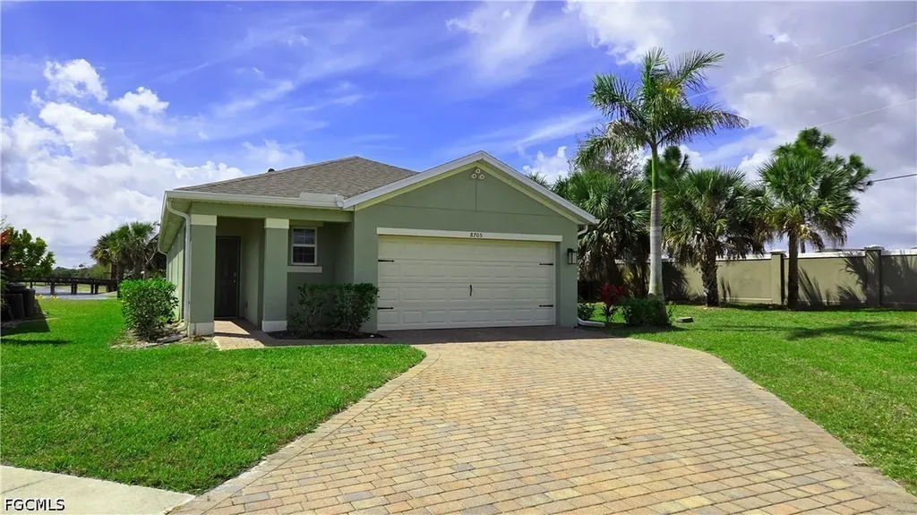 8705 Swell Brooks Court North Fort Myers FL 33917
