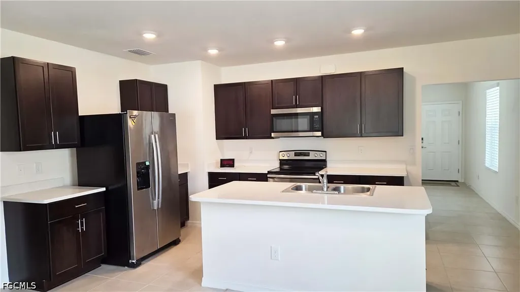8705 Swell Brooks Court North Fort Myers FL 33917