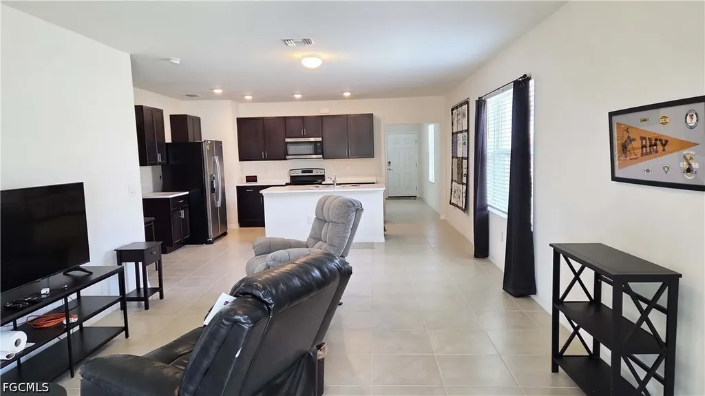 8705 Swell Brooks Court North Fort Myers FL 33917