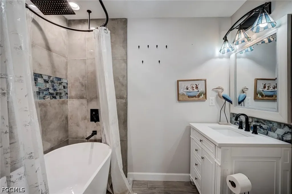 4110 E 23rd Street Alva FL 33920