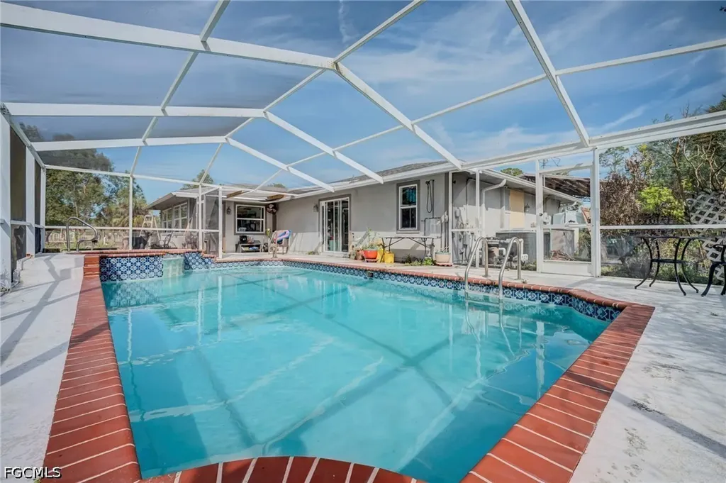 4110 E 23rd Street Alva FL 33920